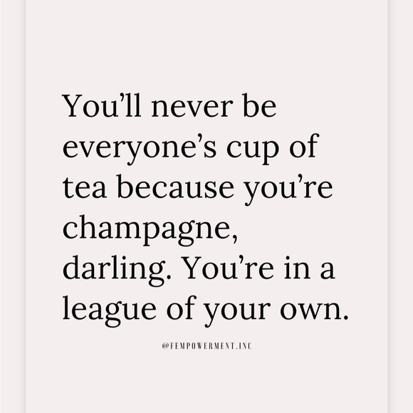 Meet your Posher, Stefany - Picture 2 of 2